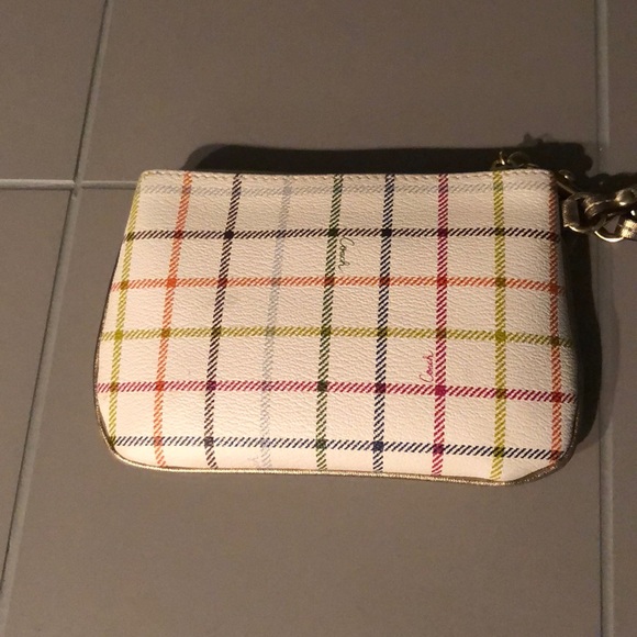 Coach Handbags - Coach Corner Zip Leather Wristlet